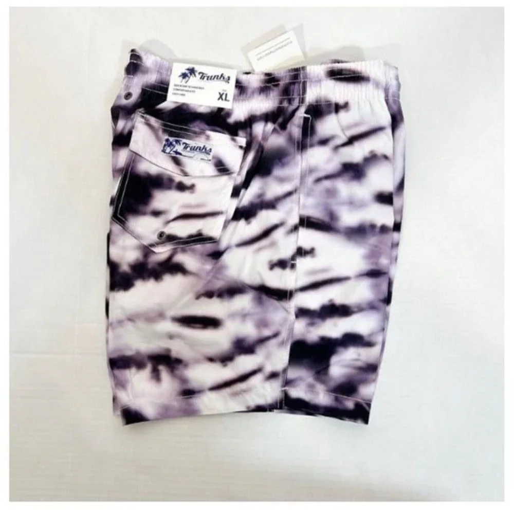 Trunks Surf & Swim Co Sz XL Ink Splash Tie Dye Black Sano Pattern Board Shorts